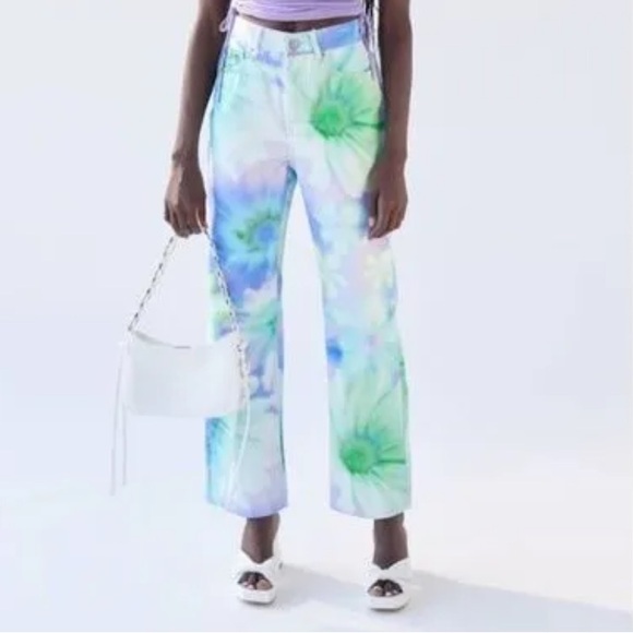 High Waisted Floral Tie Dye BDG Jean - Picture 3 of 8